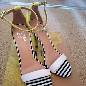 Mix No. 6 high heels, size 5.5